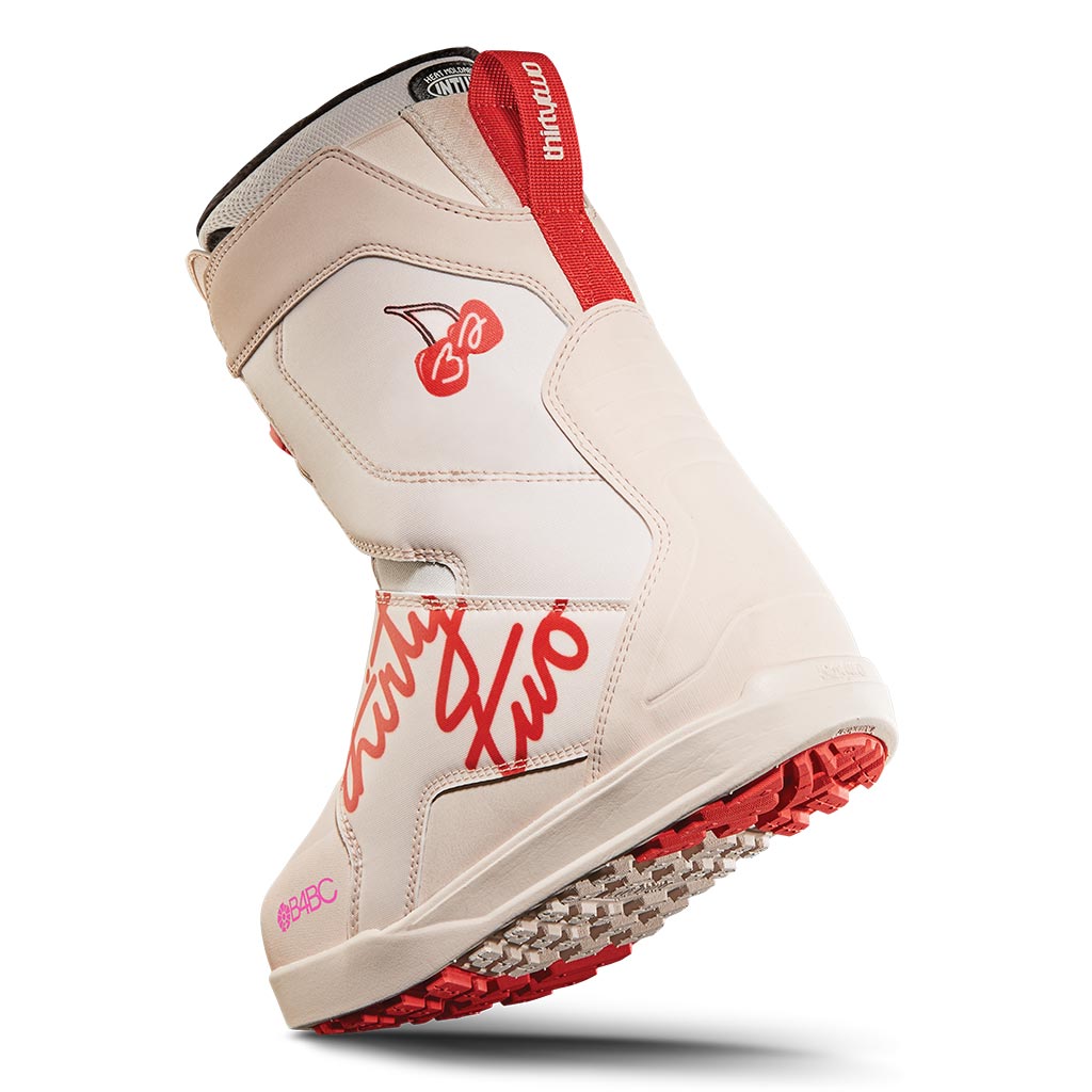 32 2026 Womens Lashed Double Boa Boots - B4BC Pink