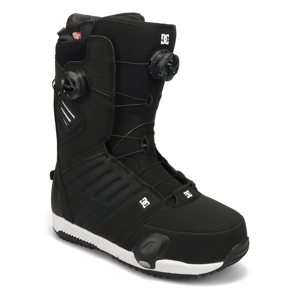 DC 2026 Judge Step On Boots - Black/White