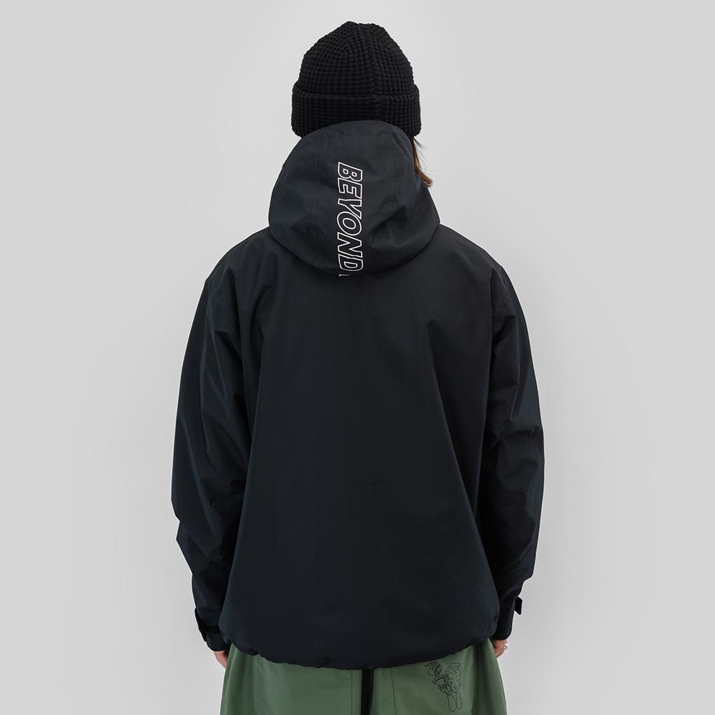 Beyond Medals 2026 The Jacket 2L - Black