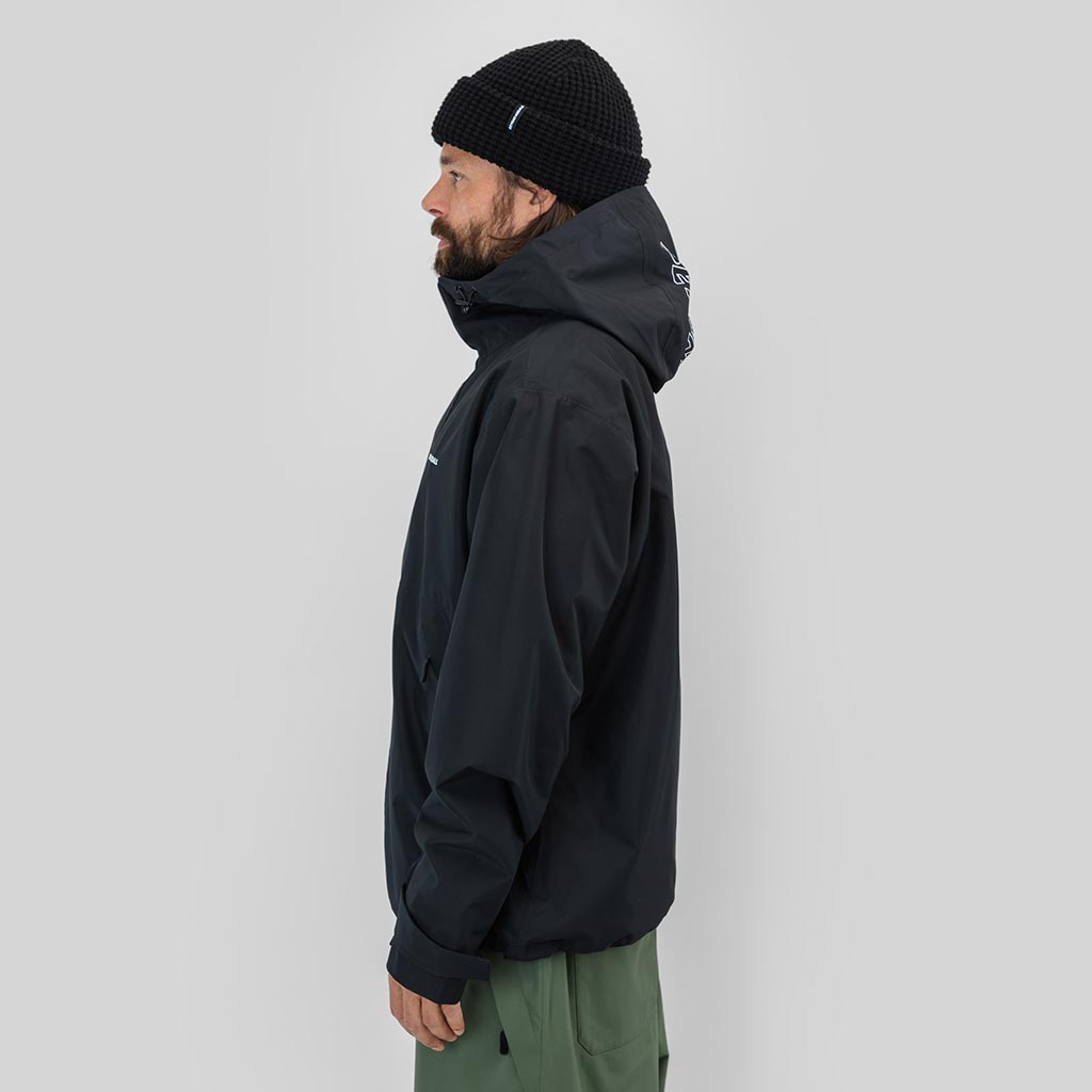 Beyond Medals 2026 The Jacket 2L - Black