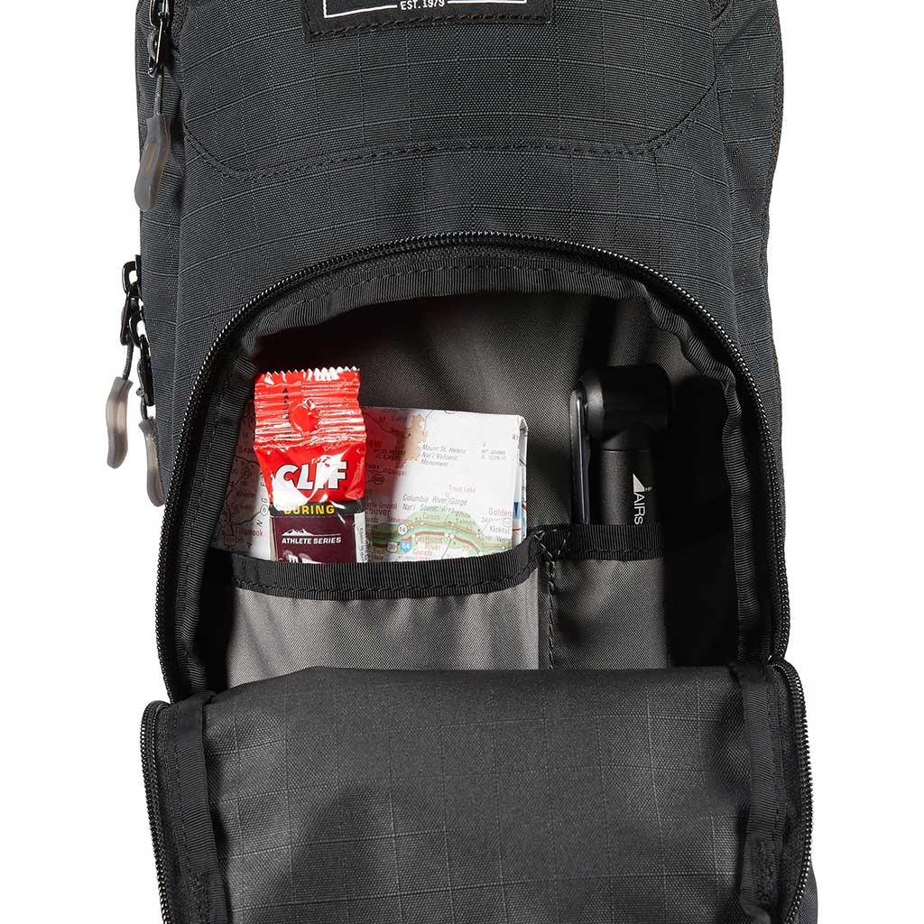 Dakine Session 8L Hydration Pack - Black